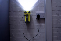 NightSearcher TRIO-550 phare de recherche avec fonction d&amp;#39;urgence  / IP54 / 550 lumen